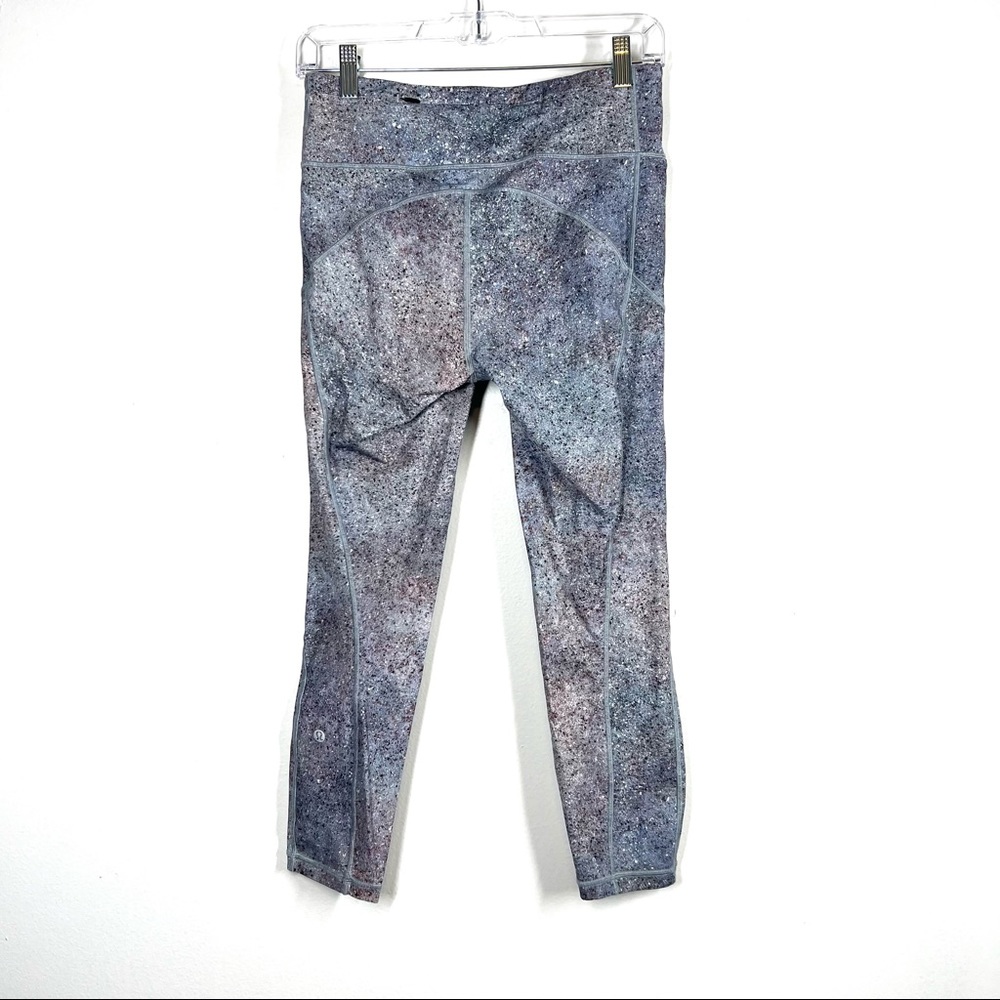 LULULEMON Final Lap Crop Leggings 23” Summer Haze Multi Nulux 8 Run - Picture 8 of 12